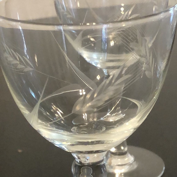 Vintage Set of 4 Etched Wheat Pattern Cordial Cocktail Liqueur Sherry Glasses - Picture 5 of 9